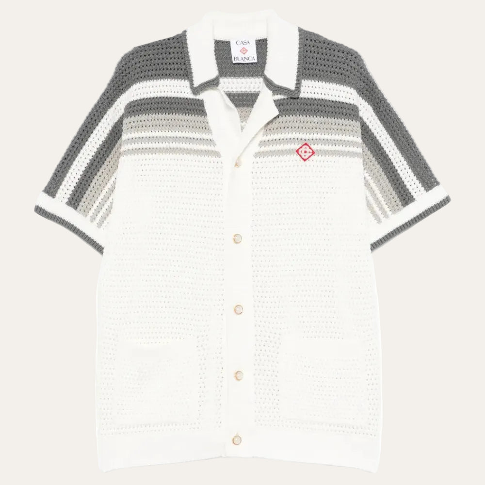 Camisa de manga curta listrada  com botões