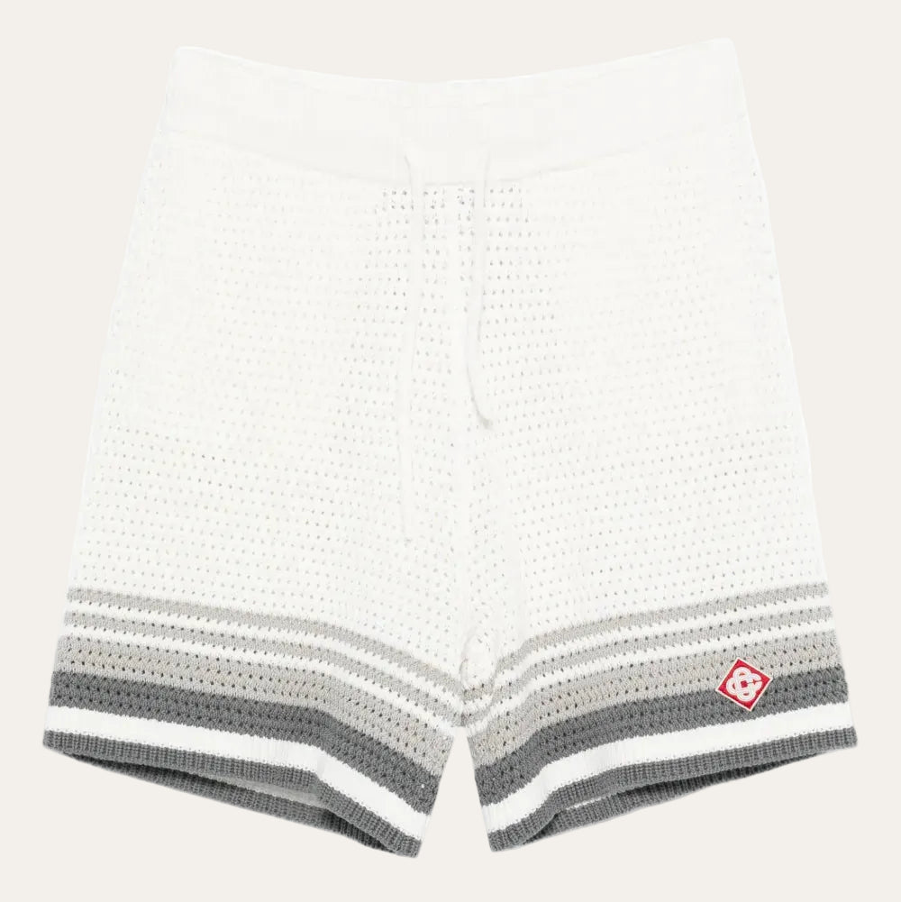 Shorts listrados de crochê